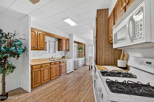 5807 E Leonora St, Mesa, AZ 85215 - Photo 16