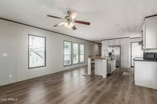 2060 N Center St, Mesa, AZ 85201 - Photo 6