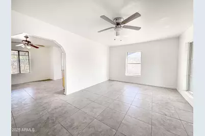 2134 E Oak Street, Phoenix, AZ 85006 - Photo 6