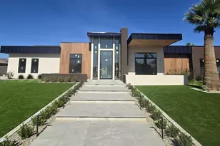 4332 E Vermont Ave, Phoenix, AZ 85018 - Photo 1