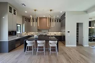 4332 E Vermont Ave, Phoenix, AZ 85018 - Photo 2