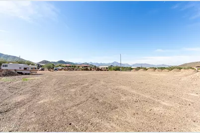 11620 S 37th Avenue #15, Laveen, AZ 85339 - Photo 4