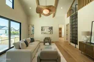 4729 E Arcadia Ln, Phoenix, AZ 85018 - Photo 30