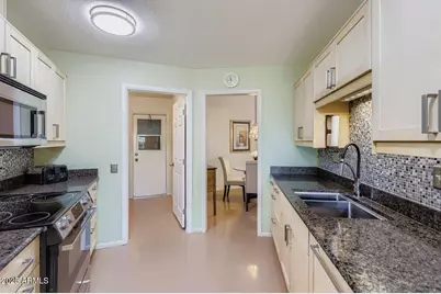 10454 W Palmeras Drive, Sun City, AZ 85373 - Photo 10