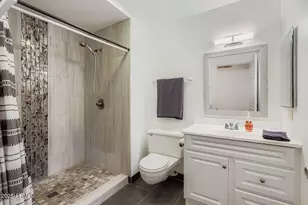 10454 W Palmeras Dr, Sun City, AZ 85373 - Photo 16