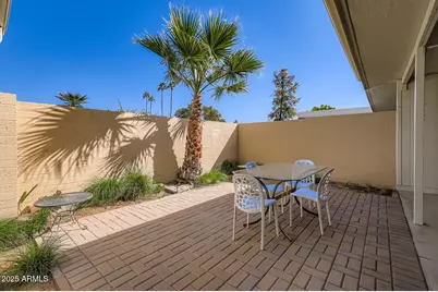 10454 W Palmeras Drive, Sun City, AZ 85373 - Photo 22