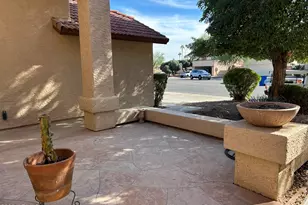 966 E Rockwell Dr, Chandler, AZ 85225 - Photo 2