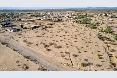 18044 W Peak View Road #metes & bounds, Surprise, AZ 85387 - Photo 16