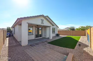 14364 W Desert Hollow Dr, Surprise, AZ 85387 - Photo 30