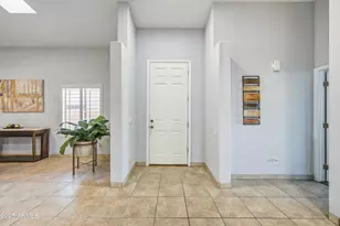 3312 E Maldonado Dr, Phoenix, AZ 85042 - Photo 8