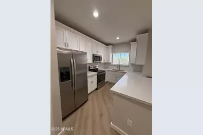 1287 N Alma School Road #207, Chandler, AZ 85224 - Photo 2