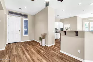 4915 S Tangerine Ln, Gilbert, AZ 85298 - Photo 4