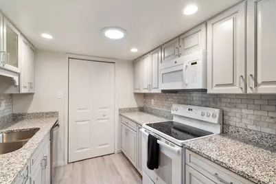 5335 N 78th Street, Scottsdale, AZ 85250 - Photo 10