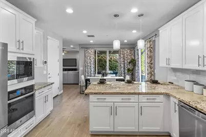 1063 N 70th Way, Scottsdale, AZ 85257 - Photo 10