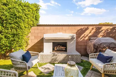 1063 N 70th Way, Scottsdale, AZ 85257 - Photo 2