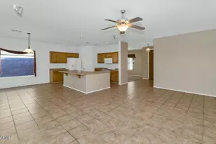 4860 S Springs Dr, Chandler, AZ 85249 - Photo 10