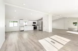 452 E Annette Dr, Phoenix, AZ 85022 - Photo 8