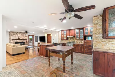 7502 N 7th Avenue, Phoenix, AZ 85021 - Photo 18