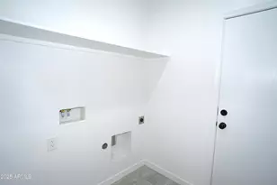 122 S 5th St, Avondale, AZ 85323 - Photo 20