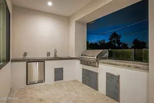 4228 E Avalon Dr, Phoenix, AZ 85018 - Photo 68