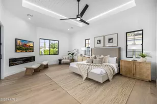 4228 E Avalon Dr, Phoenix, AZ 85018 - Photo 32