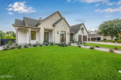 5739 E Calle Del Paisano --, Phoenix, AZ 85018 - Photo 4