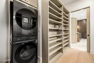 5739 E Calle Del Paisano, Phoenix, AZ 85018 - Photo 28