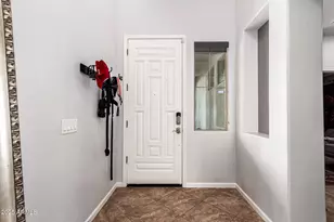 6409 W Lucia Dr, Phoenix, AZ 85083 - Photo 8