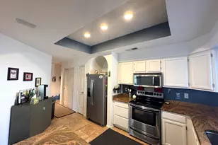 8833 S 51st St, Phoenix, AZ 85044 - Photo 4