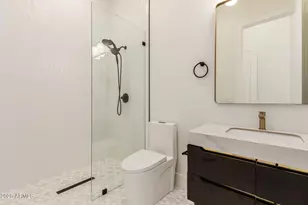 7090 W Celestine Dr, Peoria, AZ 85383 - Photo 32