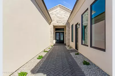 7090 W Celestine Drive, Peoria, AZ 85383 - Photo 10