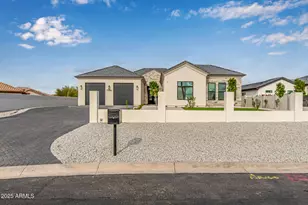 7090 W Celestine Dr, Peoria, AZ 85383 - Photo 2