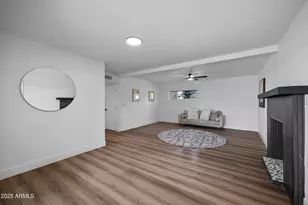 11442 N Bancroft Dr, Phoenix, AZ 85028 - Photo 14