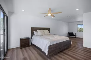 11442 N Bancroft Dr, Phoenix, AZ 85028 - Photo 22