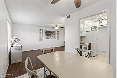 13721 N 98th Avenue #C, Sun City, AZ 85351 - Photo 12
