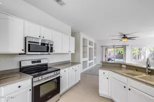 16178 W Montoya Dr, Surprise, AZ 85374 - Photo 14