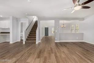 1822 E Patrick Ln, Phoenix, AZ 85024 - Photo 10