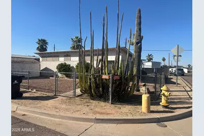 6602 S 22nd Place, Phoenix, AZ 85042 - Photo 2