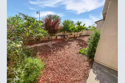 20529 W Maiden Lane, Buckeye, AZ 85396 - Photo 8