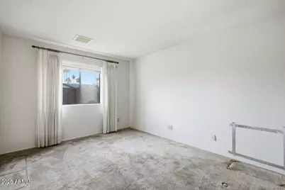 402 E Monte Cristo Avenue, Phoenix, AZ 85022 - Photo 22