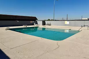 9015 W Elm St, Phoenix, AZ 85037 - Photo 32