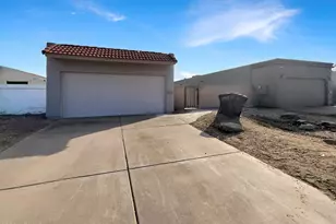 2015 N Villas Ln, Chandler, AZ 85224 - Photo 1