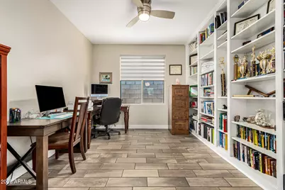 549 E Balao Drive, Phoenix, AZ 85085 - Photo 28