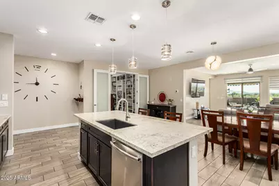 549 E Balao Drive, Phoenix, AZ 85085 - Photo 12