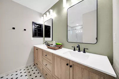 3702 W McCauley Court, Phoenix, AZ 85086 - Photo 8