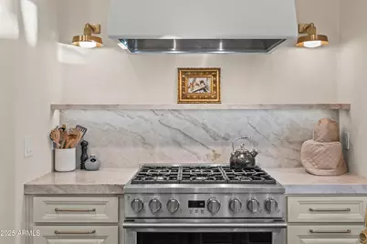 10947 E Sutherland Way, Scottsdale, AZ 85262 - Photo 32