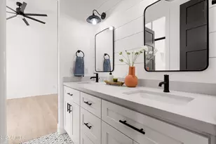 4208 N 41st Pl, Phoenix, AZ 85018 - Photo 20