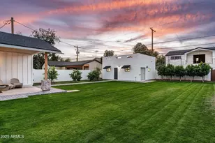 4208 N 41st Pl, Phoenix, AZ 85018 - Photo 34