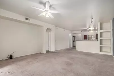 920 E Devonshire Avenue #2020, Phoenix, AZ 85014 - Photo 8