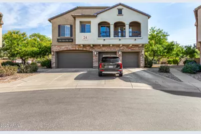 357 N 168th Drive, Goodyear, AZ 85338 - Photo 2